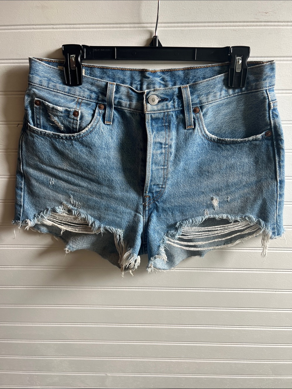 Levi’s 501 Distressed Light Blue Denim Women's Shorts Size 29